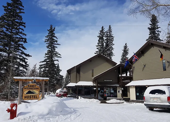 Hotel near College: Banff International Hostel