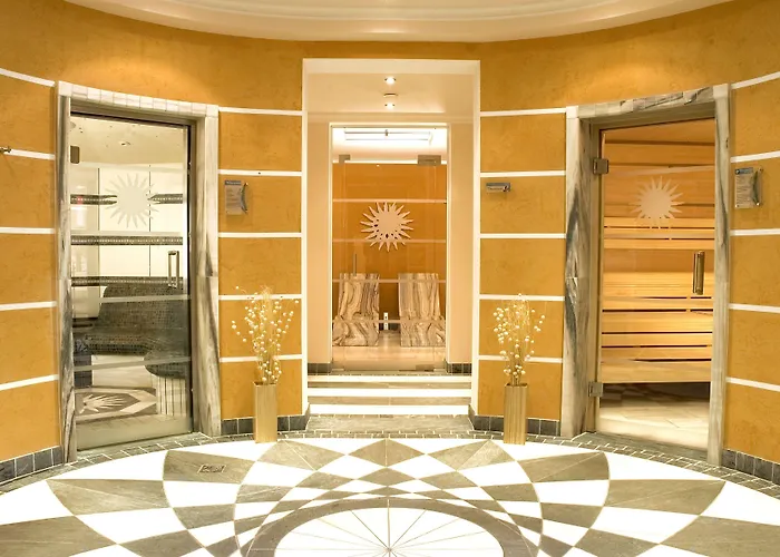 4 star hotel: Hotel Alpina