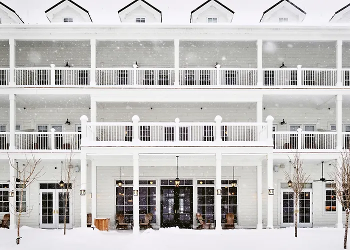 Lake House On