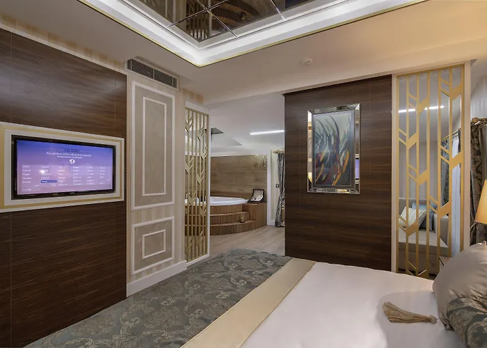 Airport Hotel: Elysium Green Suites