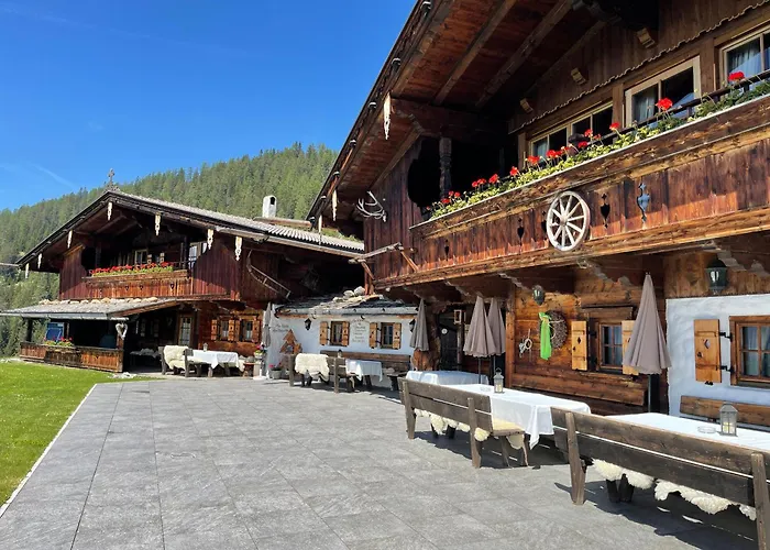 Villa: Chalet Bischoferalm