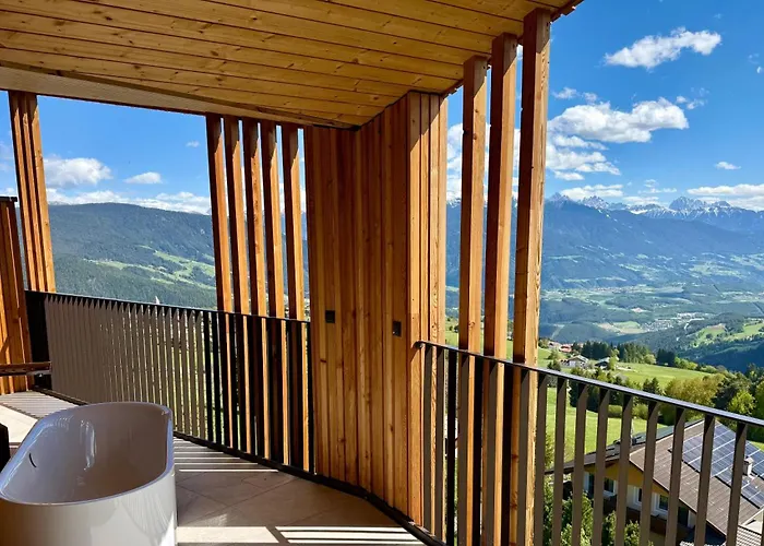 Tratterhof Mountain Sky