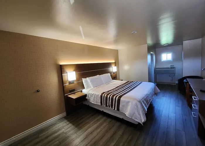All Motels Knights Inn Lindsay