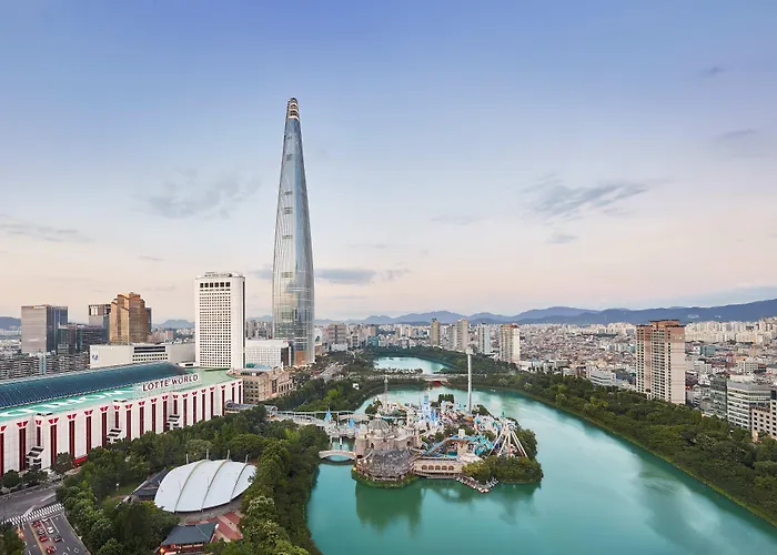  Lotte World