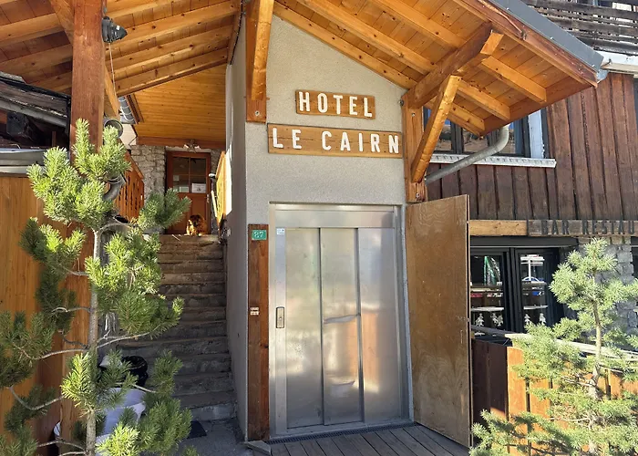Le Cairn