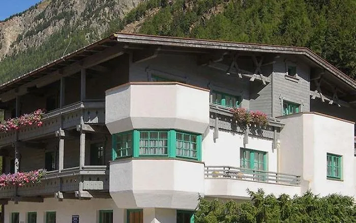 Gästehaus: Pension Eden