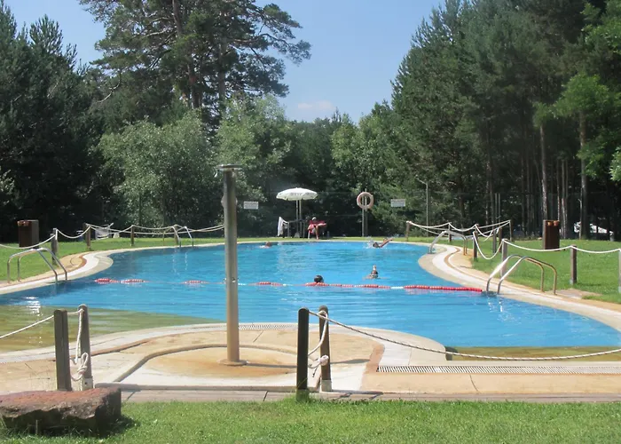 Hotel cerca del colegio: Camping Cobijo