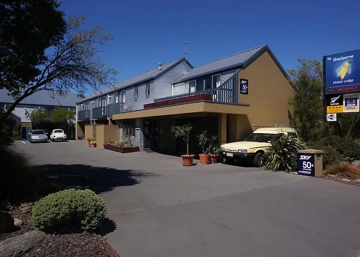 Central hotel: Sherborne Motor Lodge