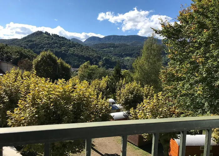 Hotel pres du College: Les chambres et studios Camping Parc de Paletès
