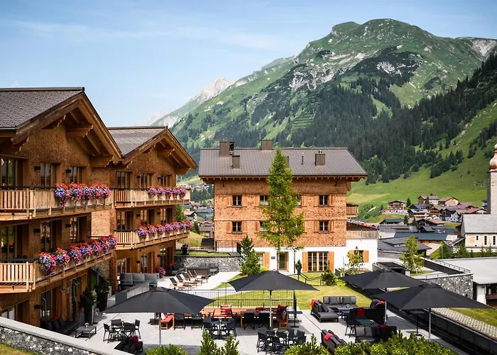 5 Sterne Hotels Aurelio Club / Chalet / Villa
