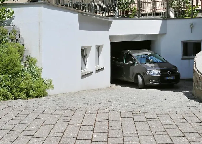 Pension Alpenhof B&B